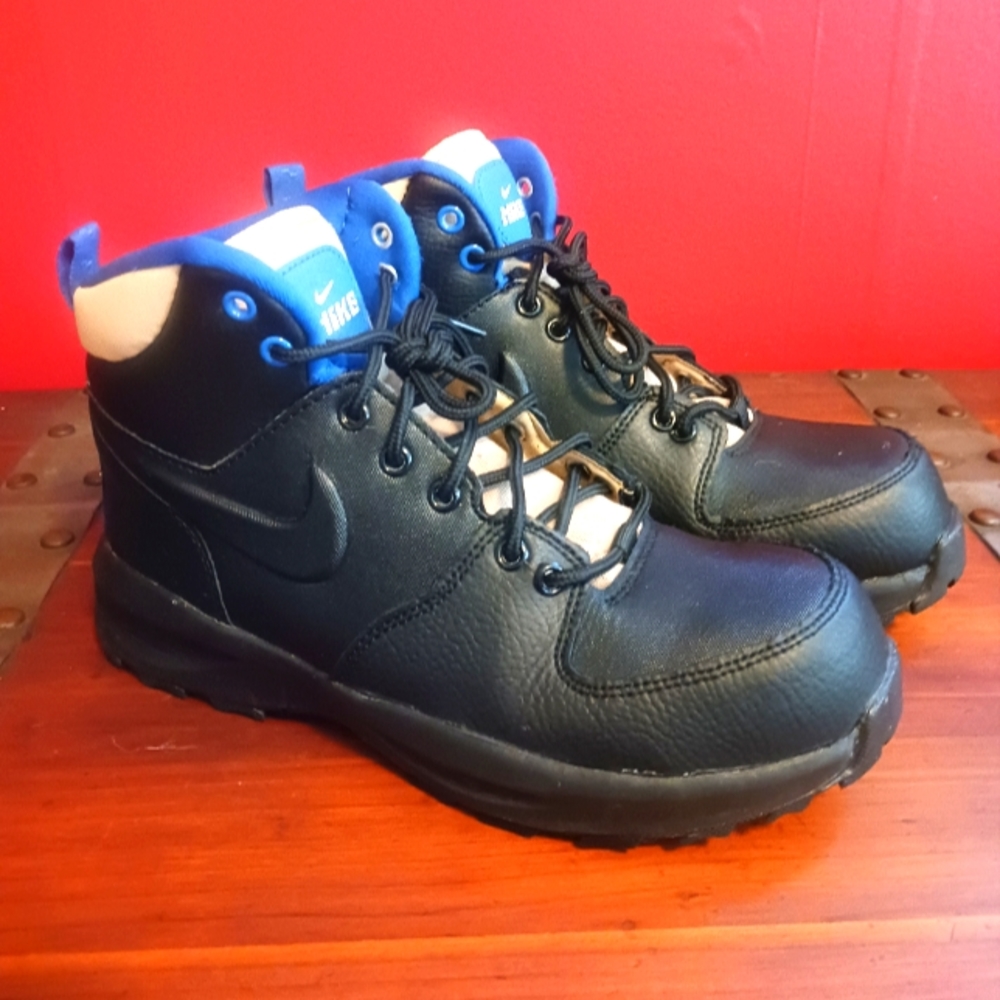 Nike (6Y) Hightop Boots